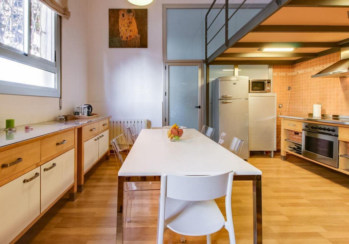 Camp Nou Apartment لوسبيتاليت دي يوبريغات المظهر الخارجي الصورة